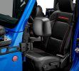 ¿Reacios a desmontar las puertas de sus Wrangler o Gladiator para no quedarse sin espejos? MOPAR ofrece este kit de retrovisores que se montan en el poste A y puede integrar luces LED. Se asegura con pernos con las herramientas incluidas.