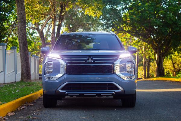 Mitsubishi Outlander 2025